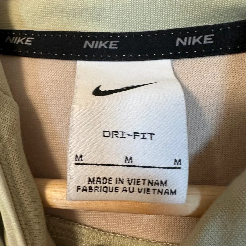 Nike Hoodie Mens Medium Beige Green Dri-FIT Just Do It Performance Pullover